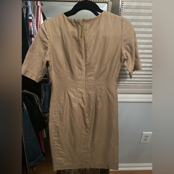 Ivanka Trump Elegant Linen Dress with Button Accents - Picture 2 of 5